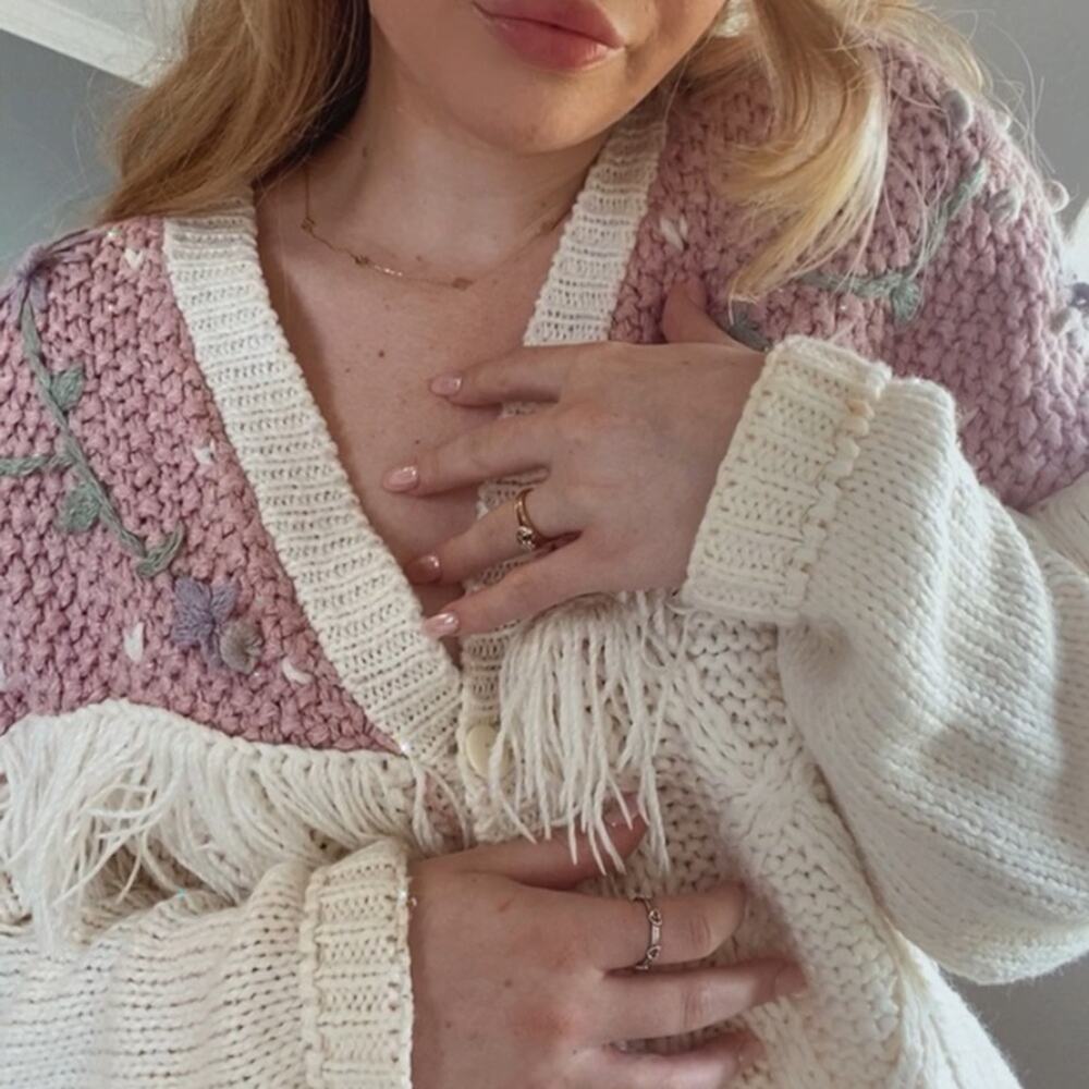Vintage Cream with Pink Purple Floral Knit Sweater Cardigan Fringe - Picture 3 of 7